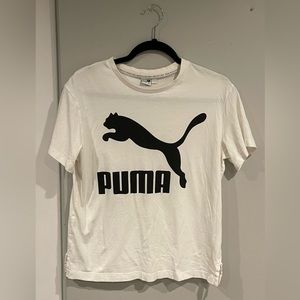 puma short sleeve tee. size medium, good condition.